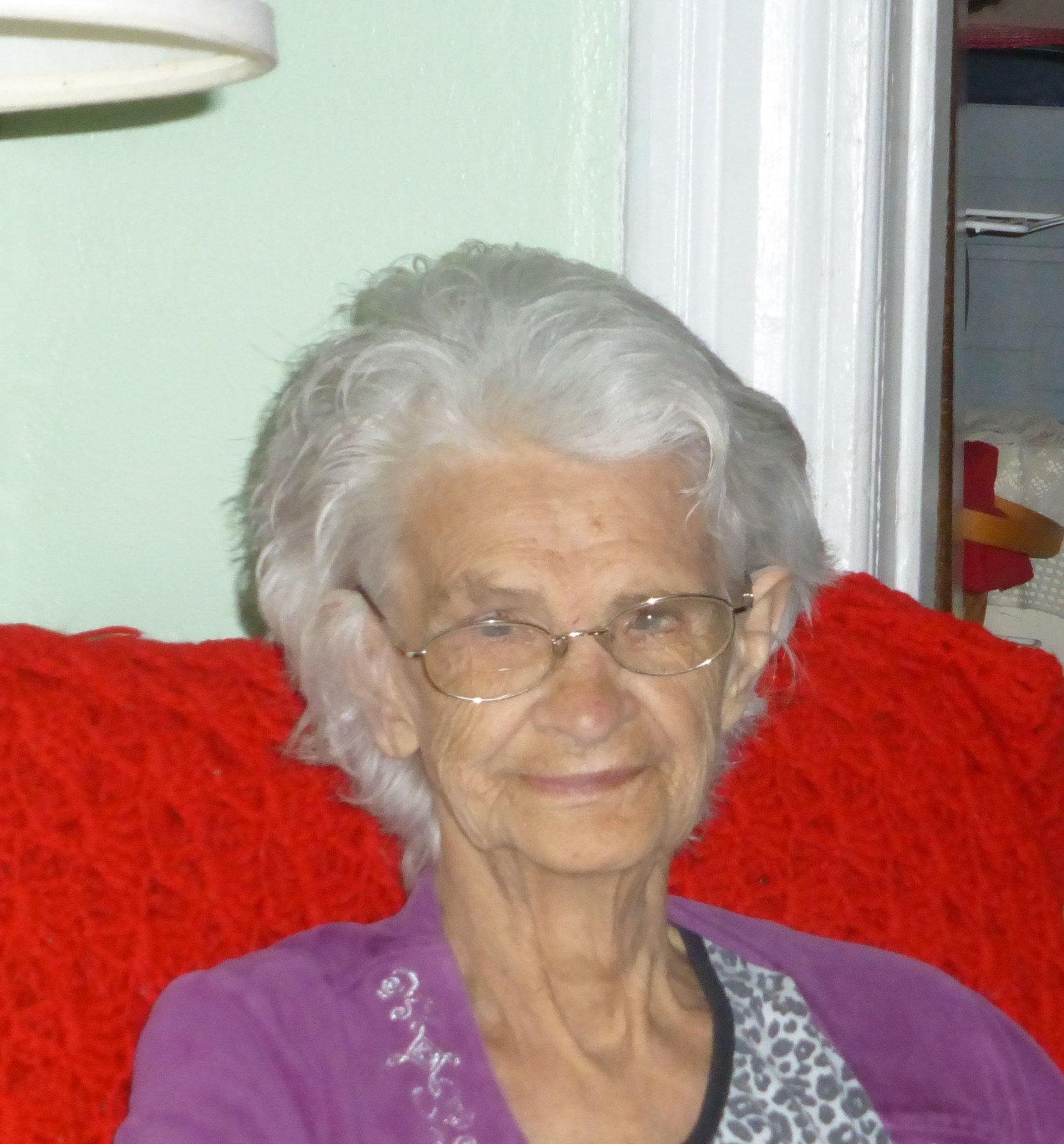 Obituary of Bessie F. Fowlston Combes