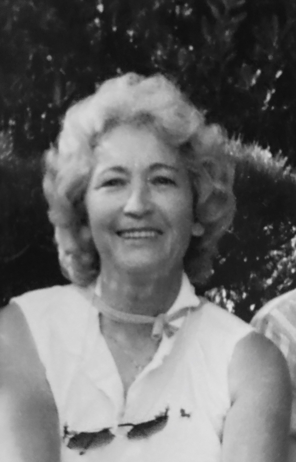 Obituary of Eleanor F Neal-Thomas