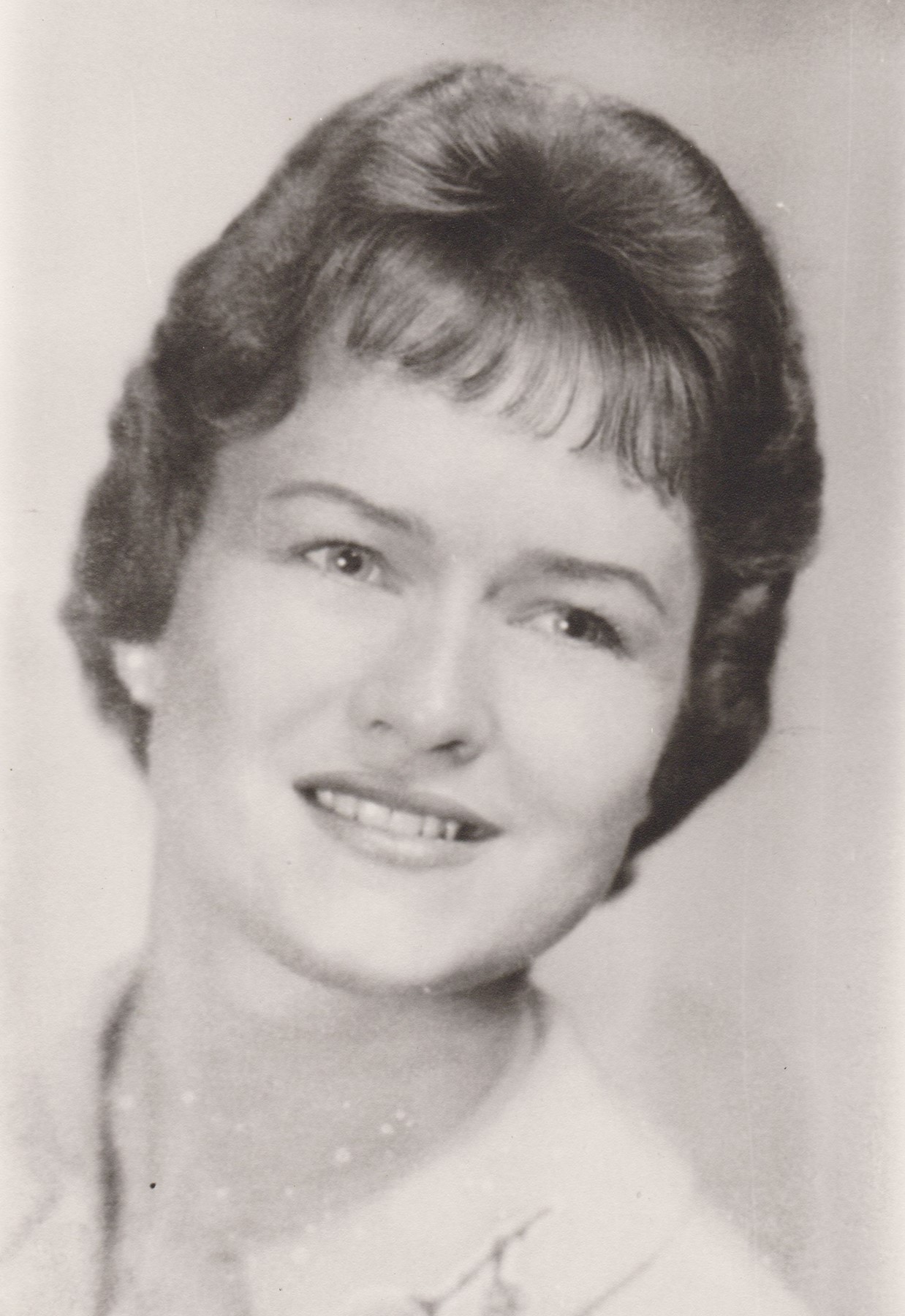 Obituary of Sissy Garr