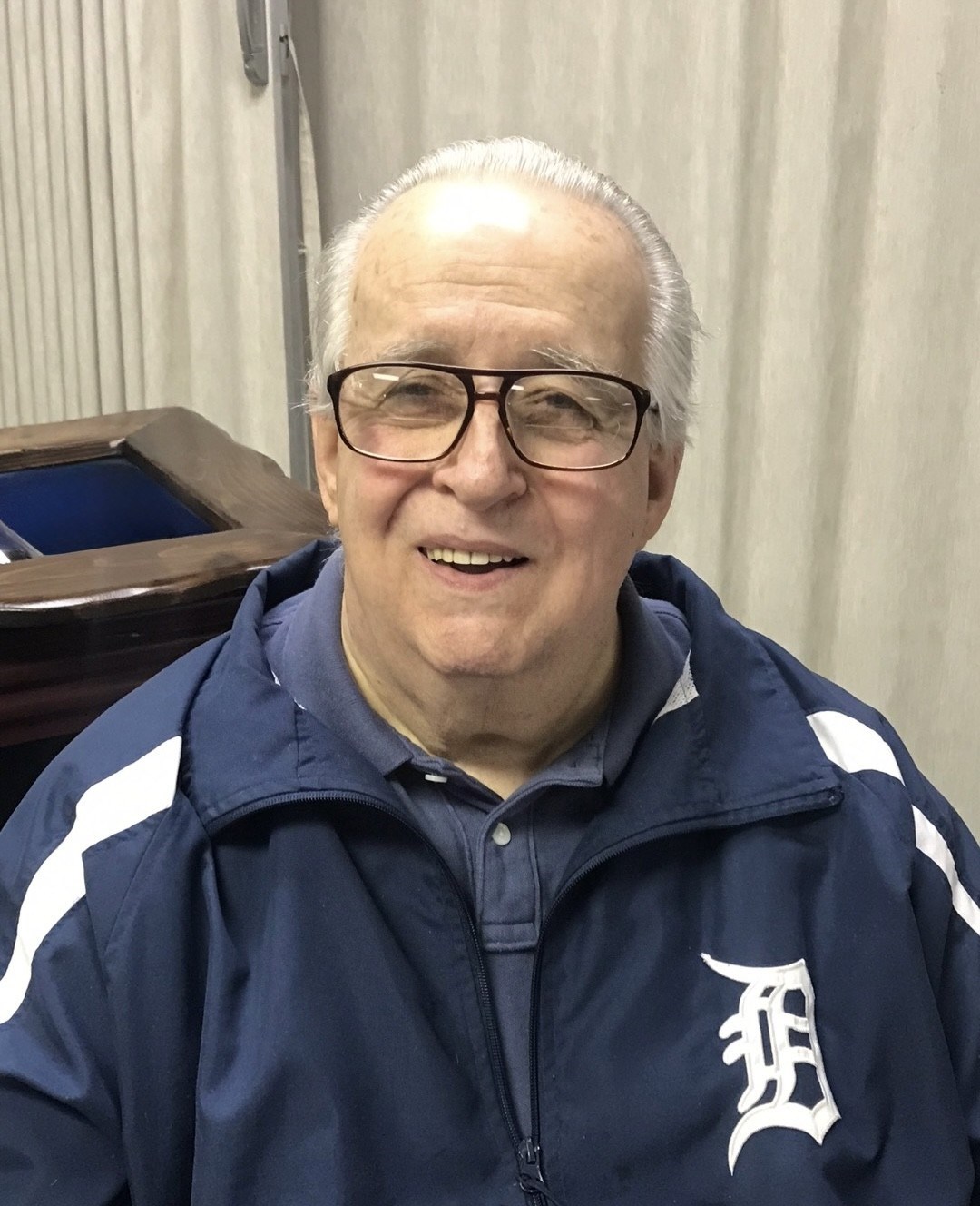 Obituario de Walton Keith Hurst