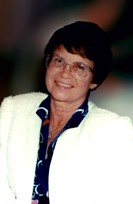 Obituario de Dr. Betty Lou Hoffman, DDS