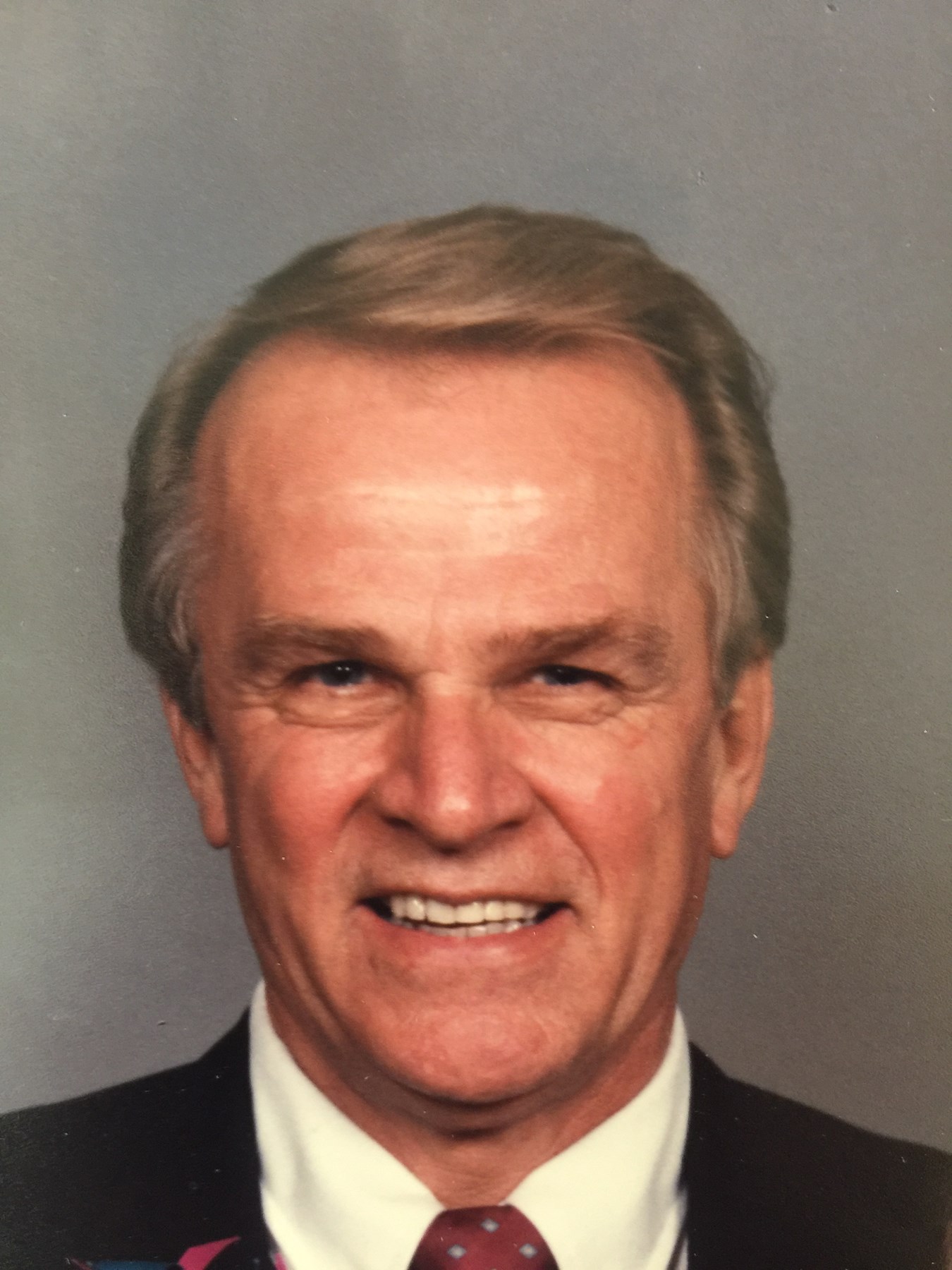 Obituario de Bob J. Hoff