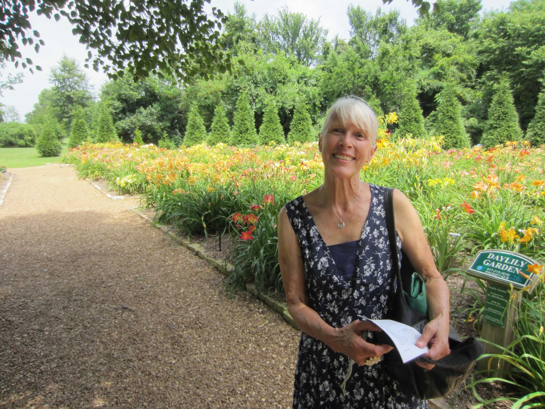 Obituary of Beverly Kay Abraham