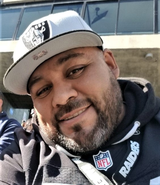 Obituary of Juan Carlos Flores