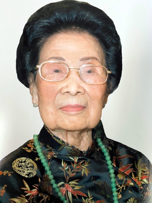 Obituary of Den Thi Phung