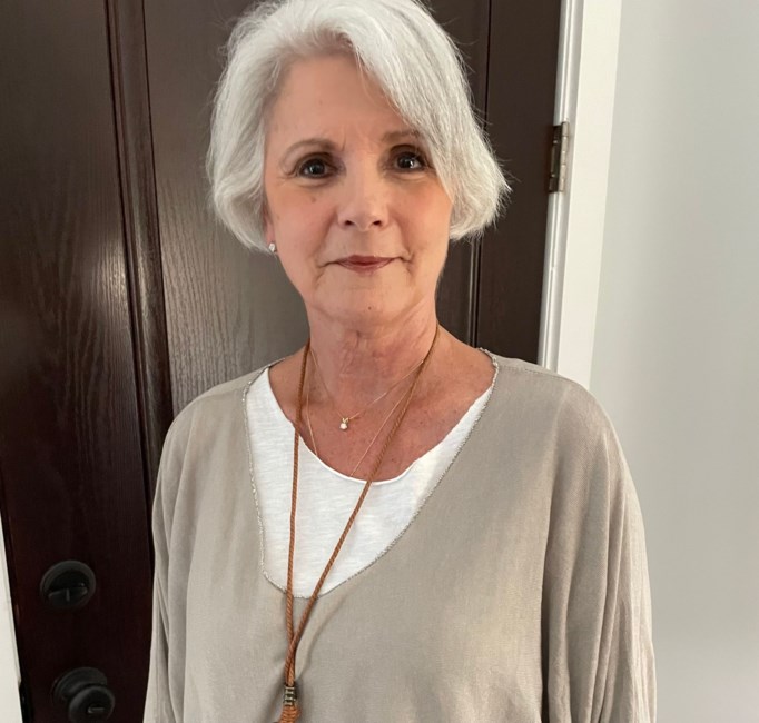 Obituary of Carolyn Jean Walker