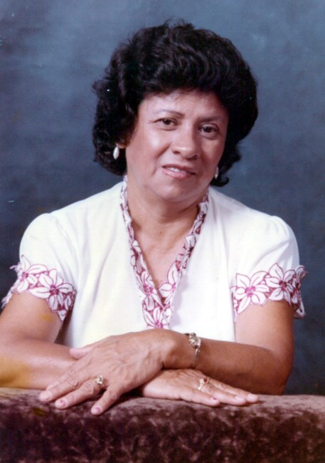 Obituario de Crestina Perez Herrera