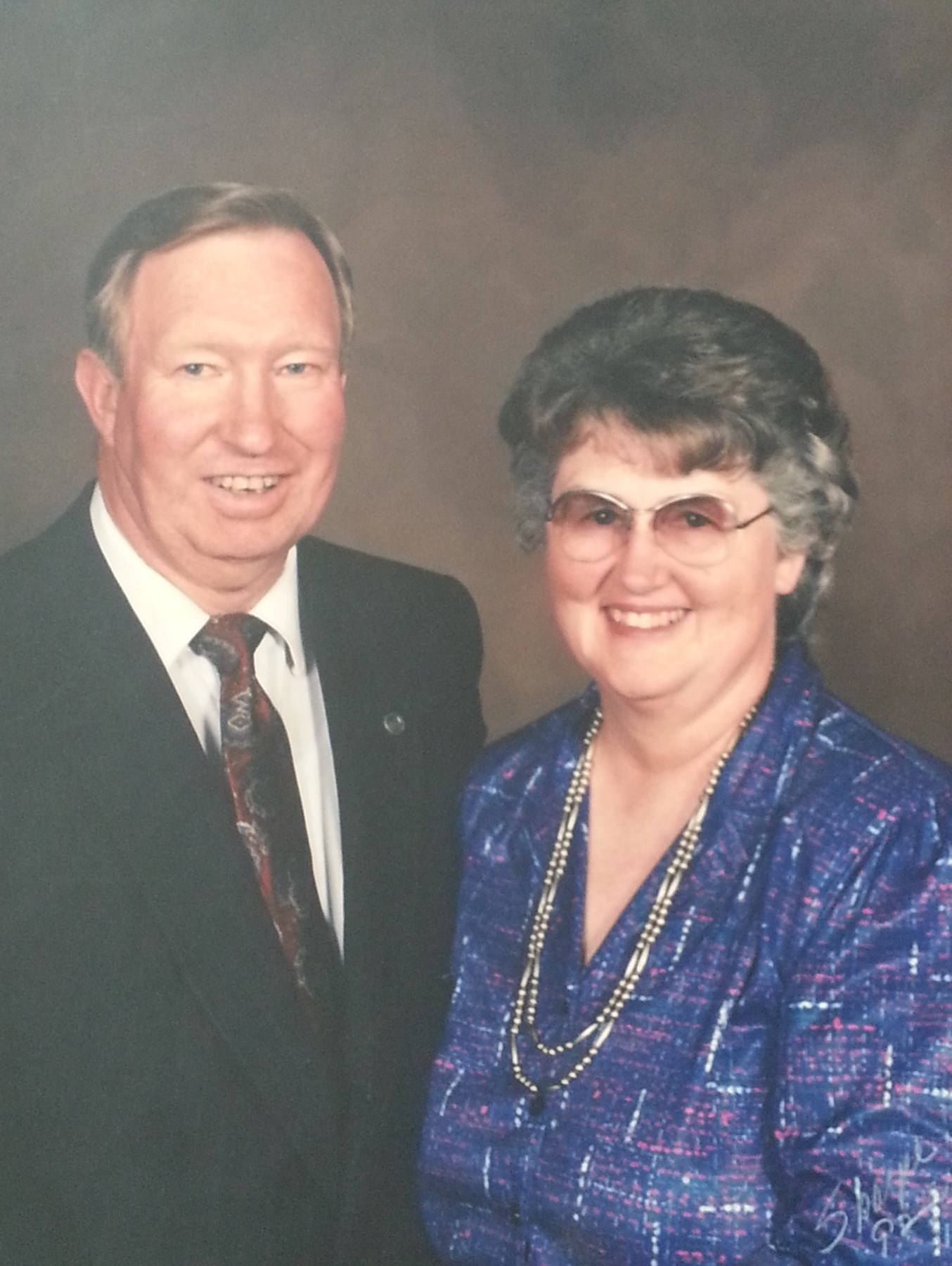 Obituary of Virgil E Skyles