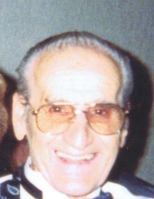 Avis de décès de James E. Farnkoff