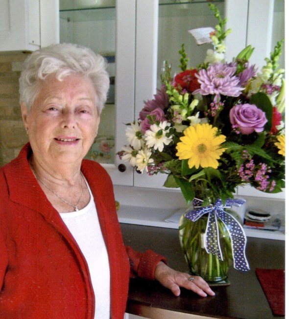Obituary of Daphne Gilbert Thienpont