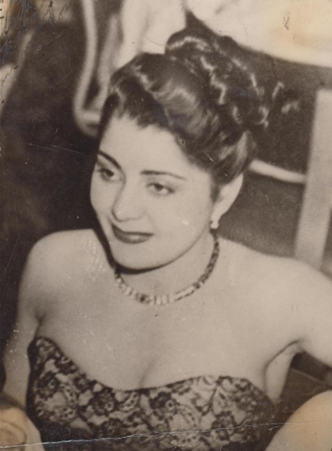 Obituary of Ana Victoria Medina