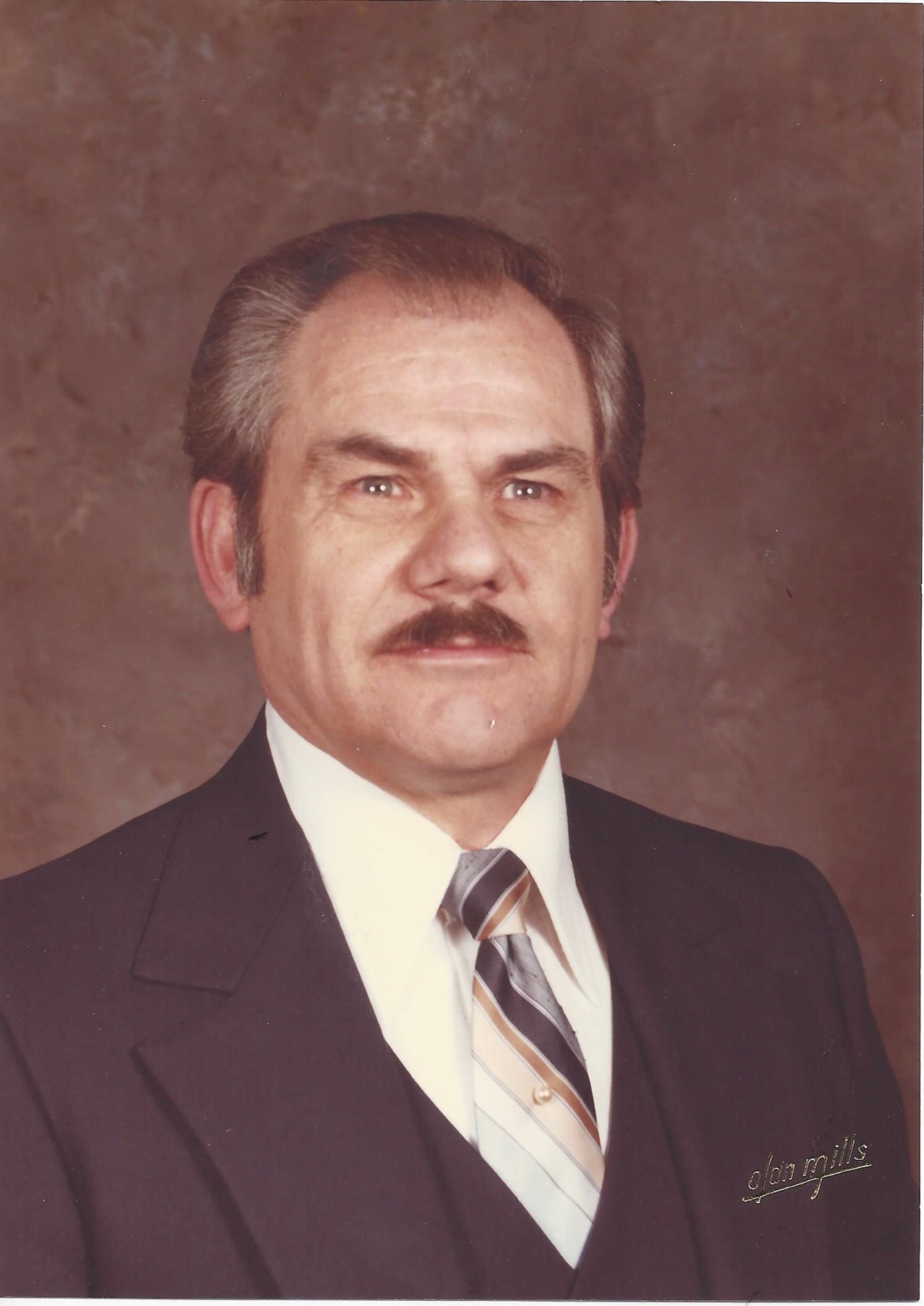 Obituary of Paul Eugene Tuthill