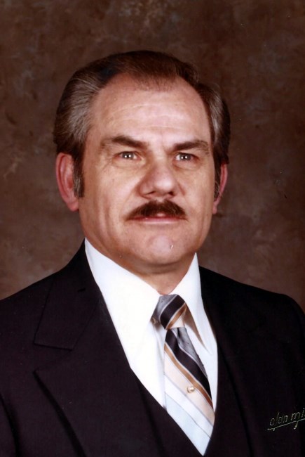 Obituary of Paul Eugene Tuthill