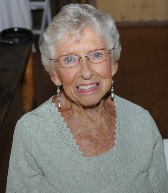 Obituary of Trudy B Larsen