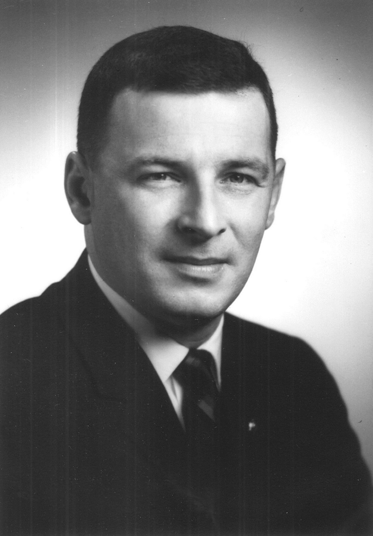 Obituary of Hubert Louis Thomas