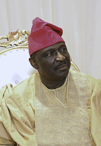 Obituario de Olusola Olubiyi Ajayi