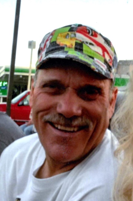 Avis de décès de Perry James Giles