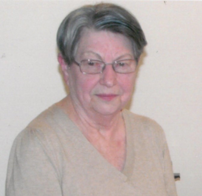 Obituary of Helen Mary Awde
