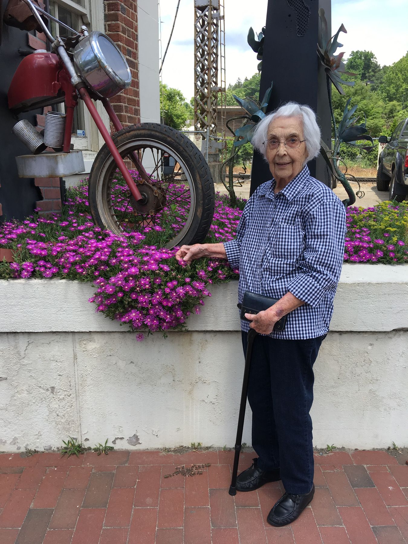 Obituary of Carmen Solis
