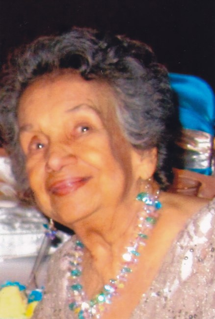 Obituary of Gloria S Escamilla
