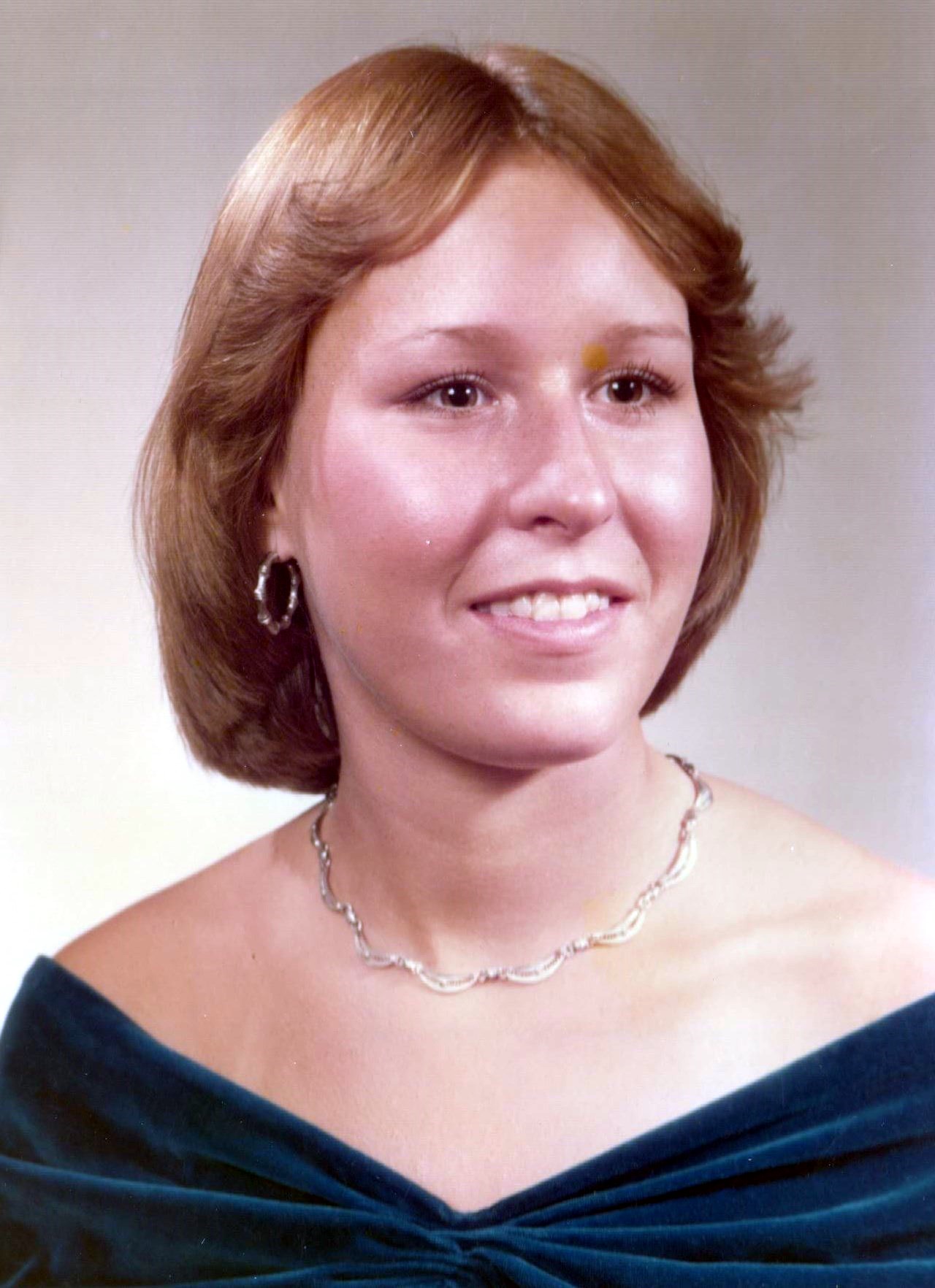 Lynn Staples's Instagram, Twitter & Facebook on IDCrawl