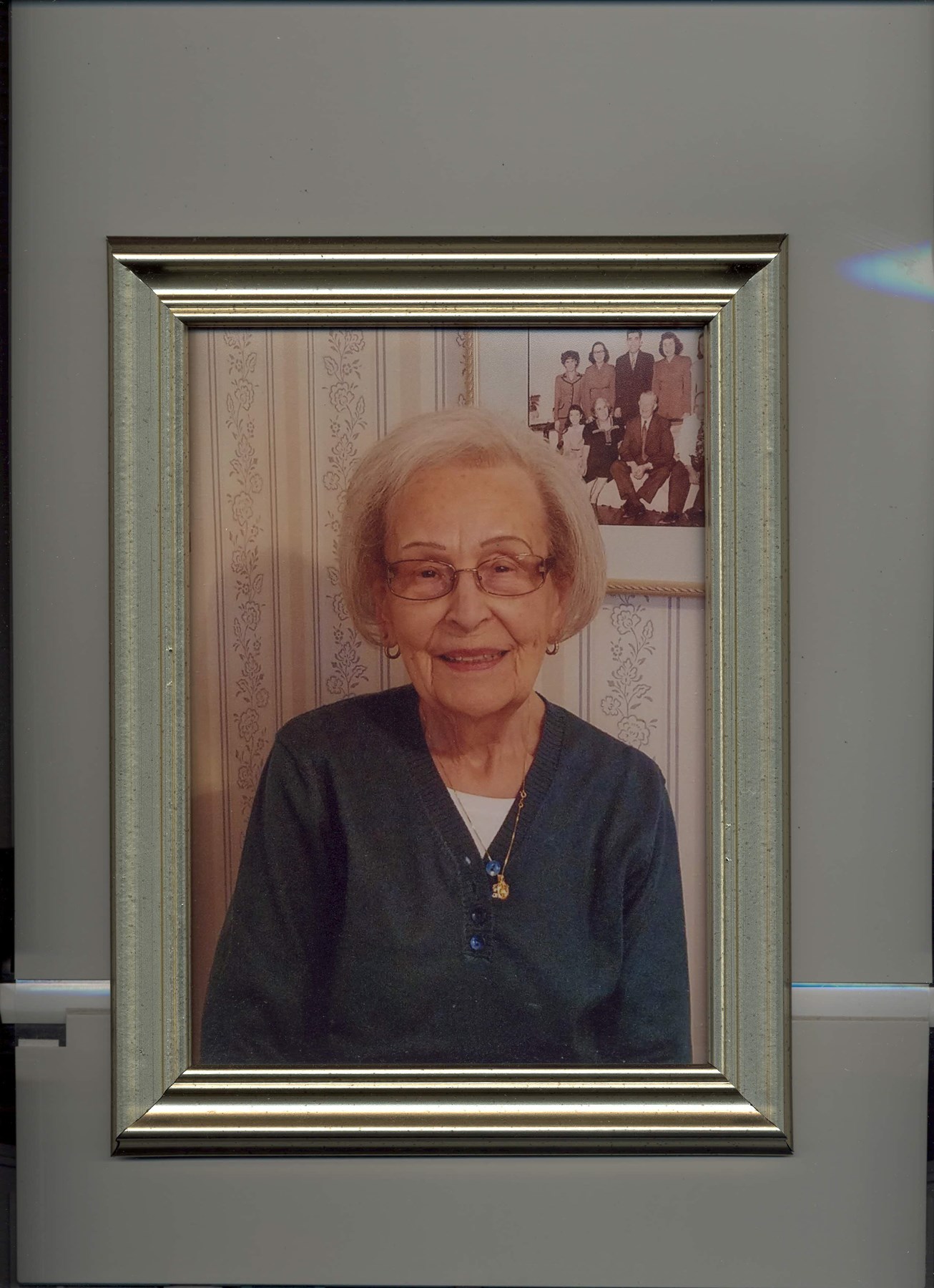 Obituary of Rose L. (Senio) Serafini