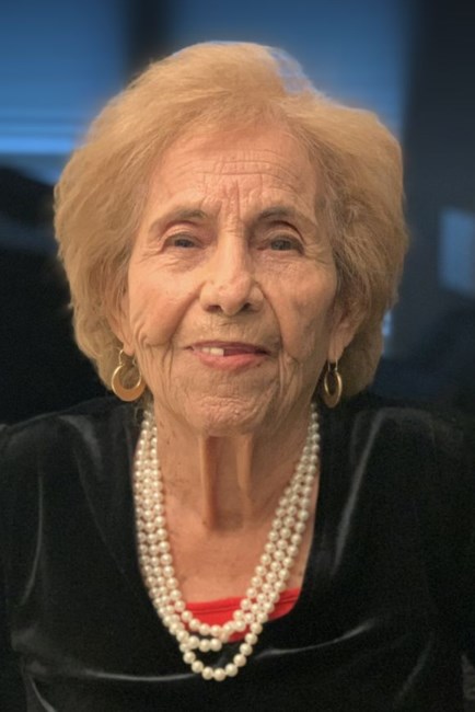Obituary of Luz Elena Romero
