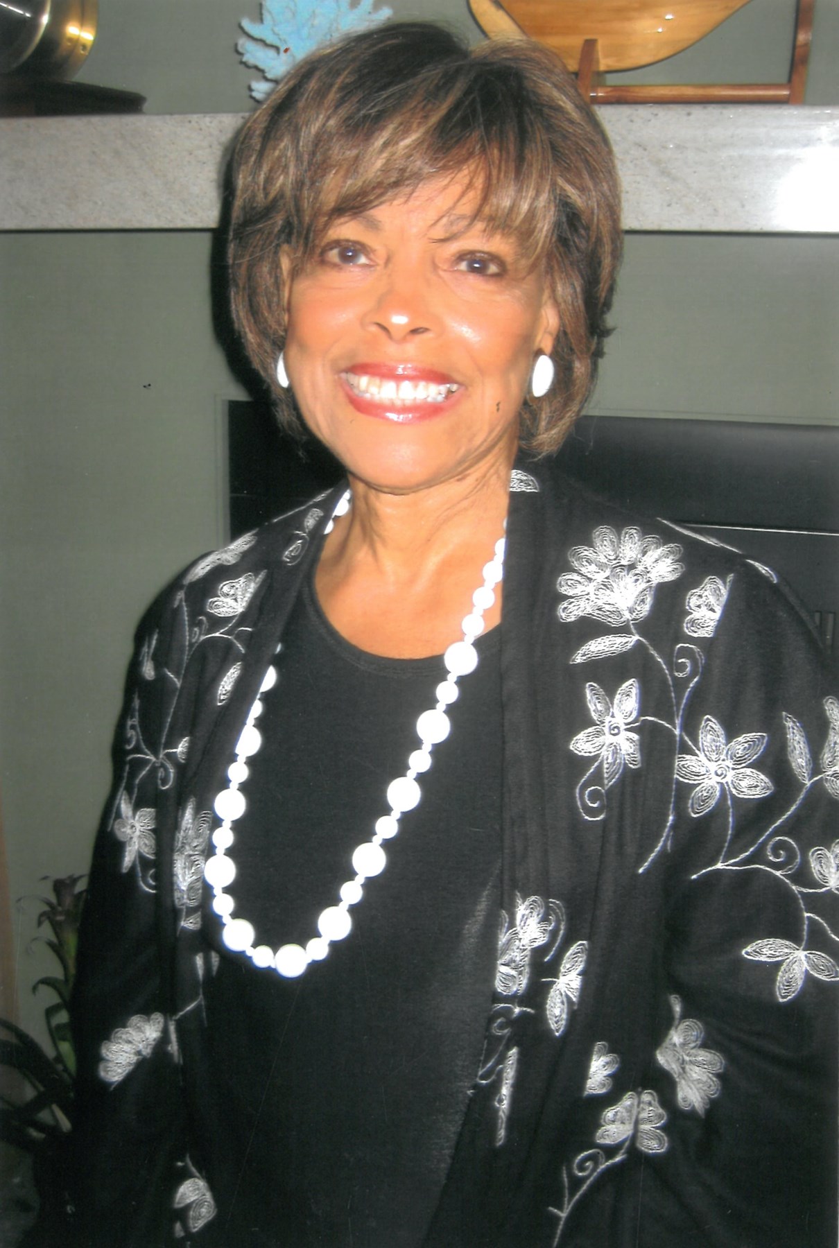 Obituary of Ina Piette Friesel