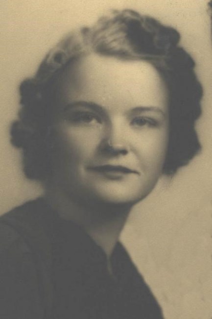 Obituary of Robbie E. Griswold McQueen