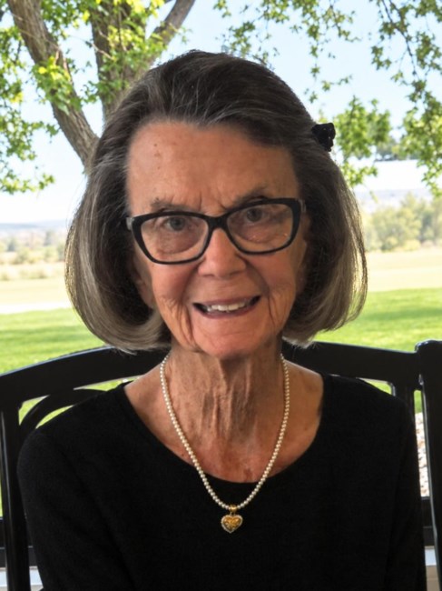 Obituary of Donna Maurine Ewing