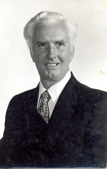 Obituario de Gene Richard West