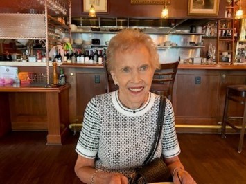 Obituary of Elaine Gardner Burnett