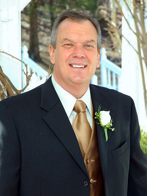 Obituary of Mark Alan Milhoan