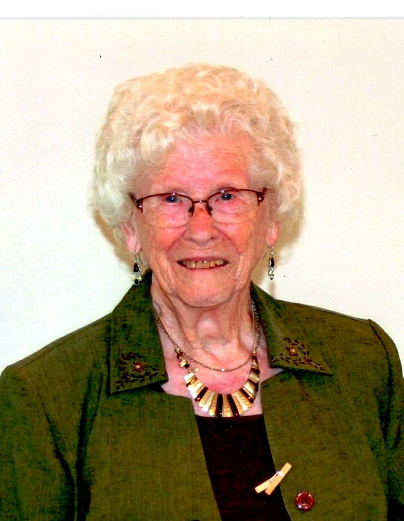 Obituary of Pearl Linker Helms