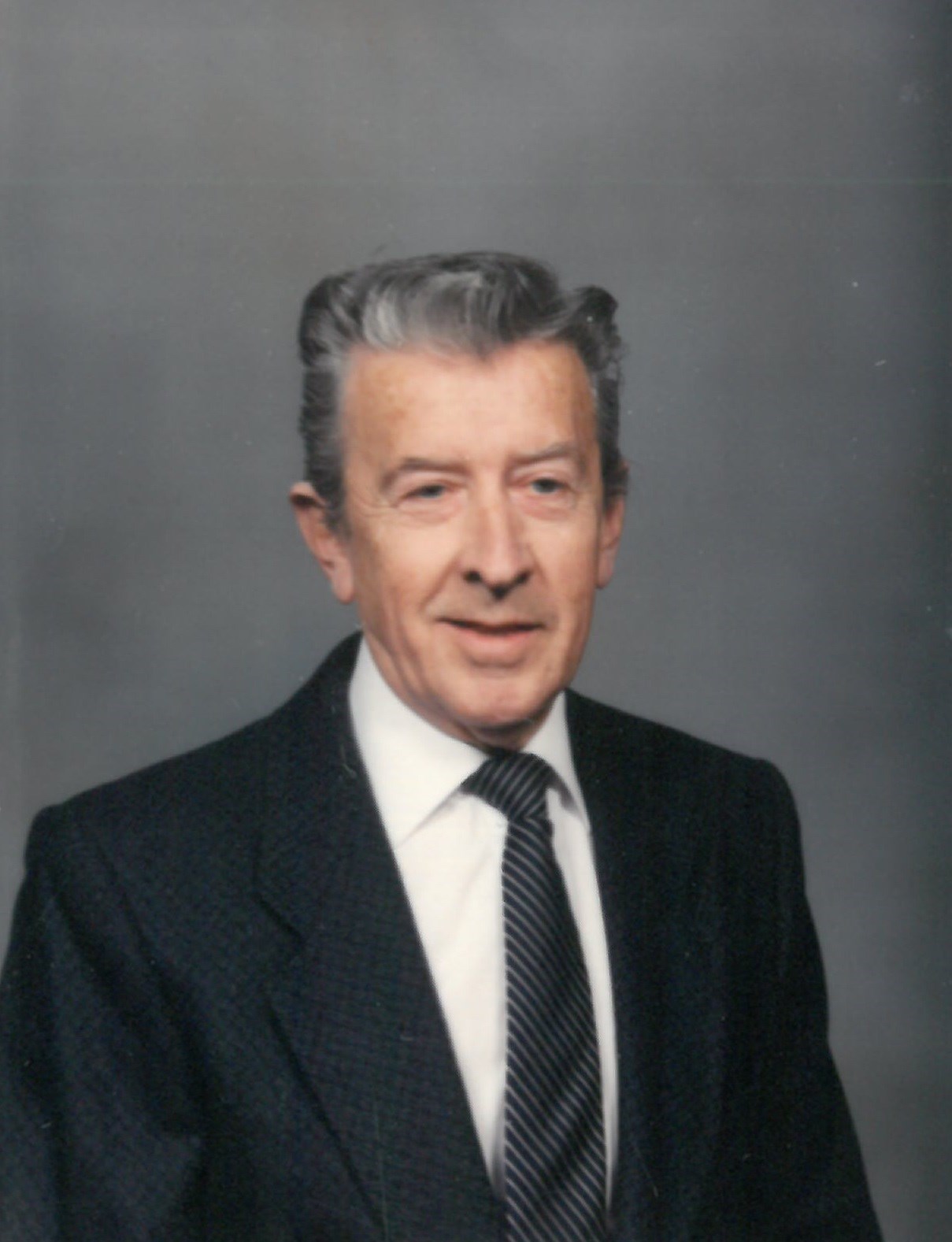 Obituary of Vernon E. McCurnin