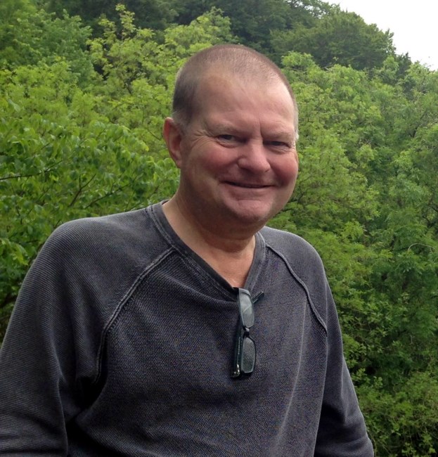 Obituary of Robert Hutton Bennett