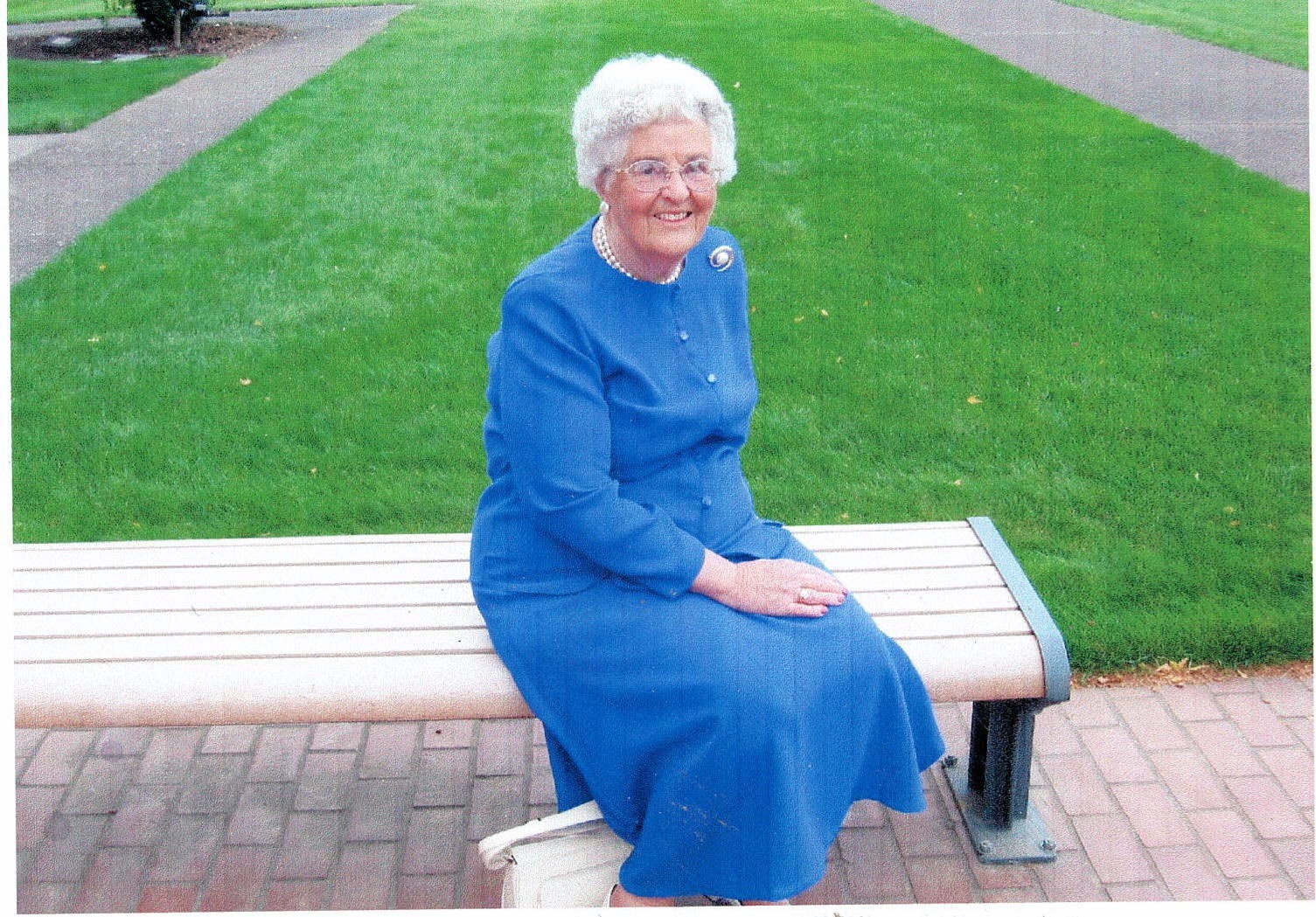 Obituary of Mrs. Ruth A Hegreness