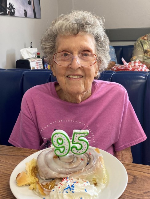 Obituary of Leah Lyndell Monroe