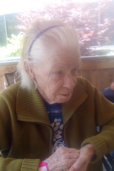 Obituary of Shirley May Renaud