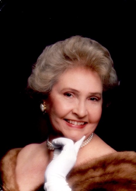 Obituary of Evelyn Maxine Hopkins