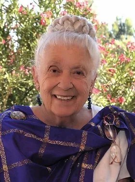 Obituario de Gladys Louise McGarey