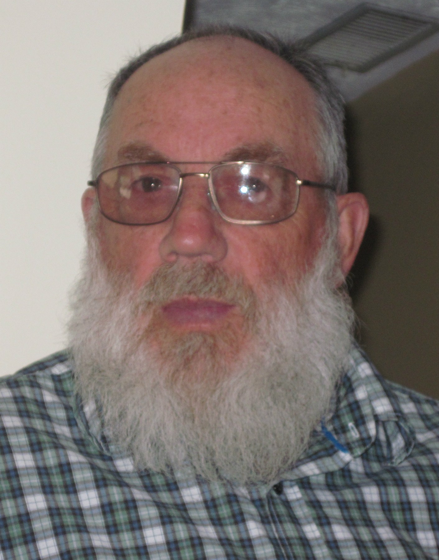 Obituary of Lloyd R. Borden