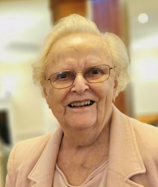 Obituary of Margaret Barbara Ross