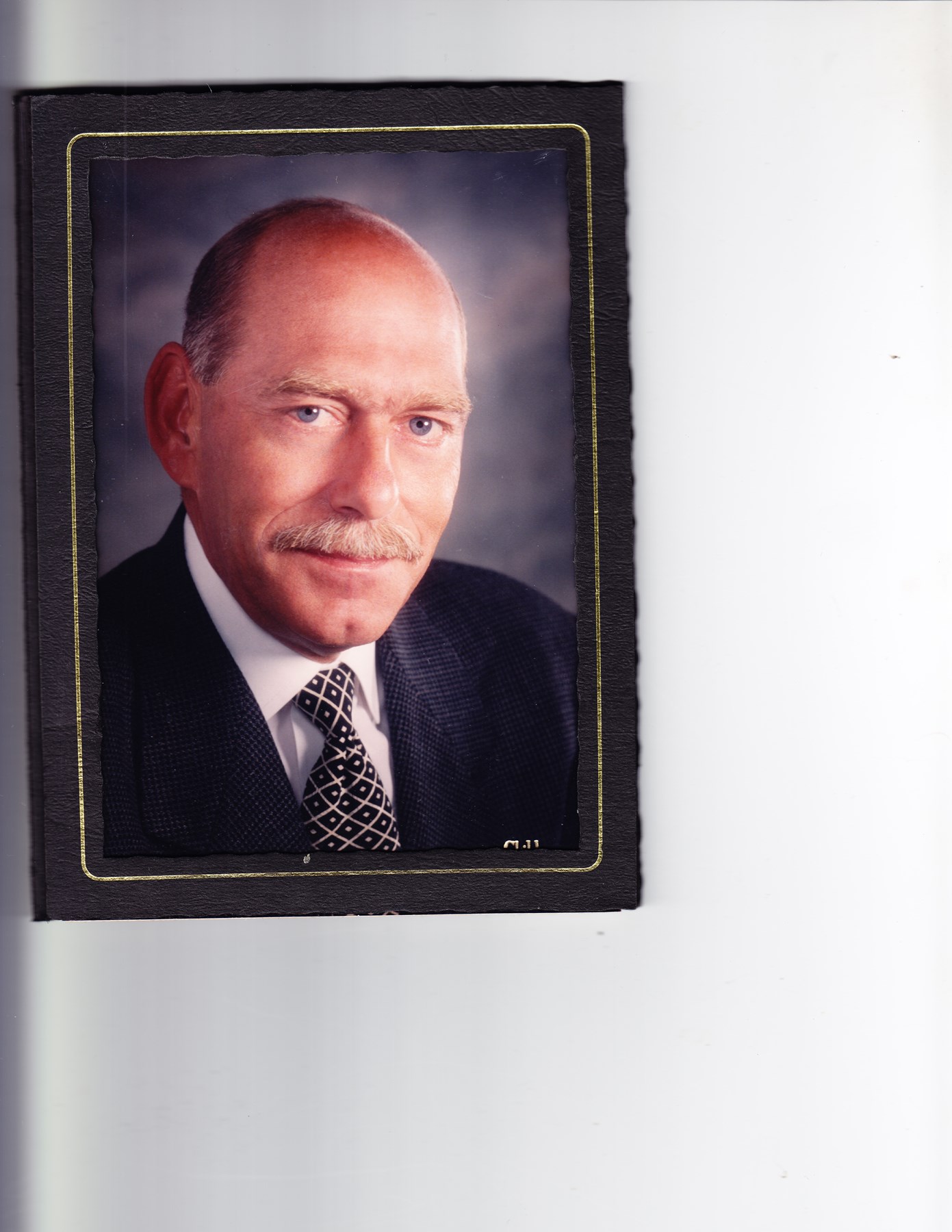 Obituary of Roy D. Howell