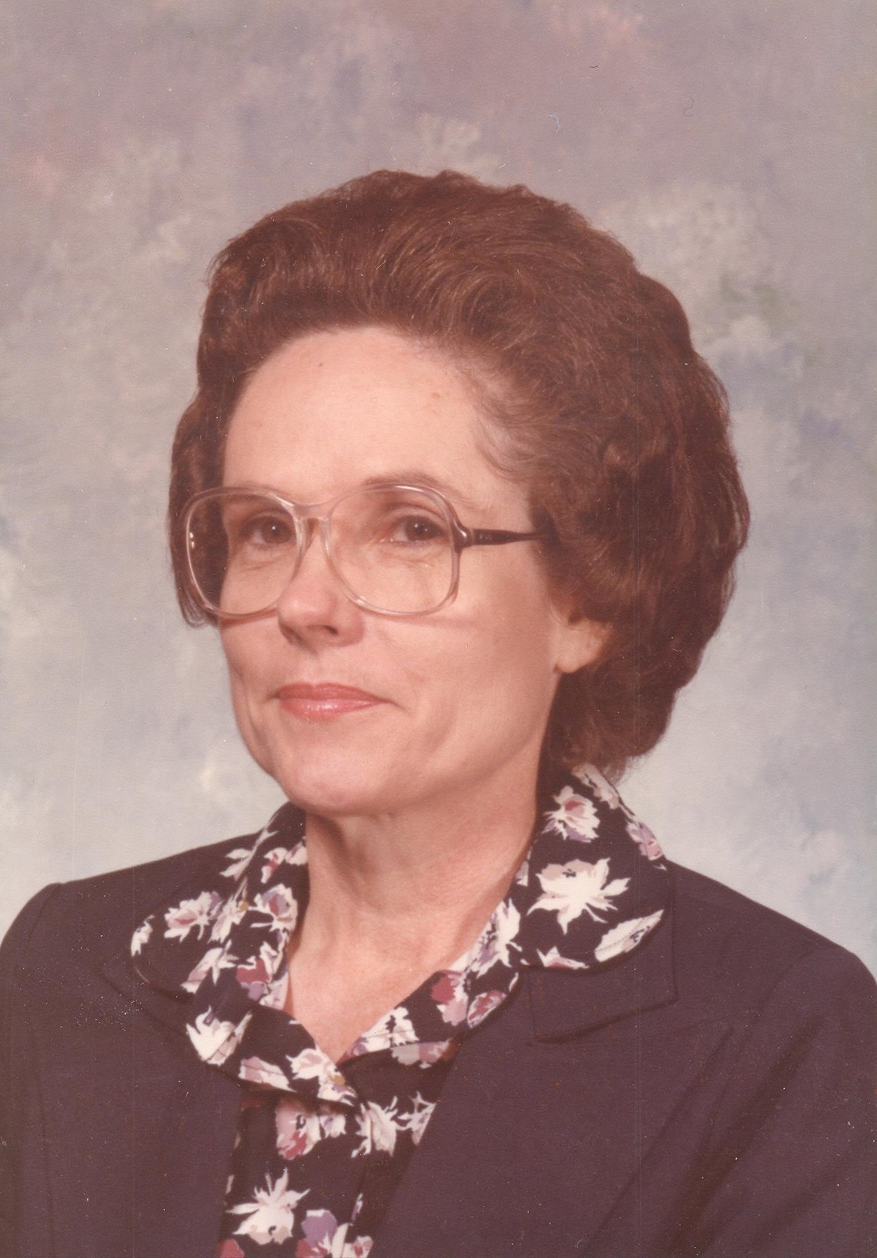 Obituary of Evelyn B. Lawrence