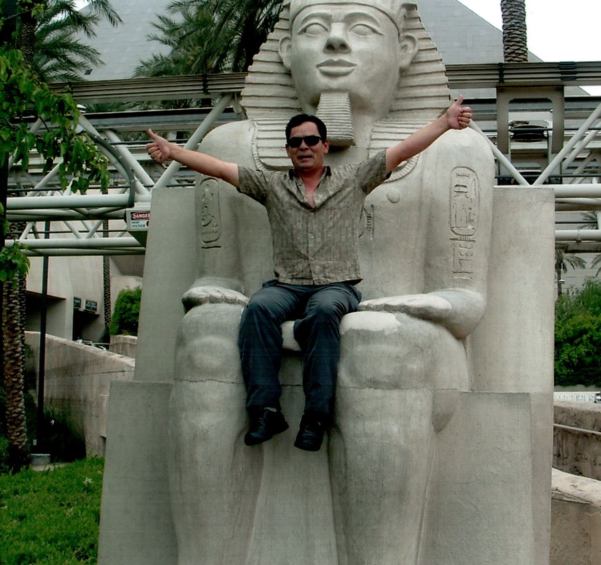 Obituary of Ramon Robles