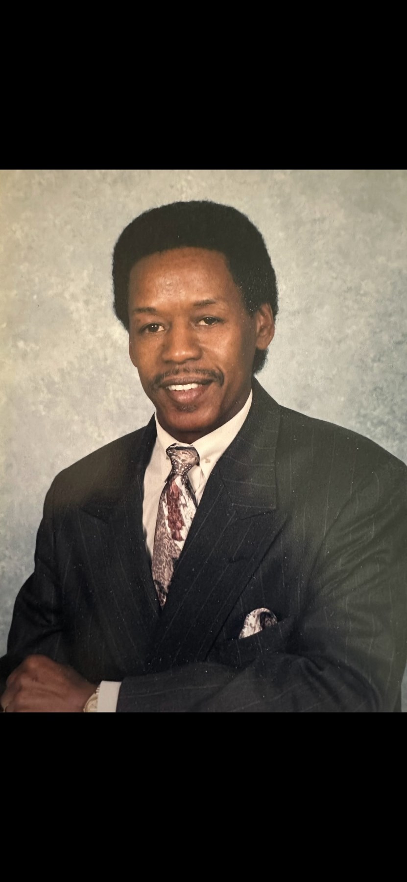 Obituary of Raymond R. Lee