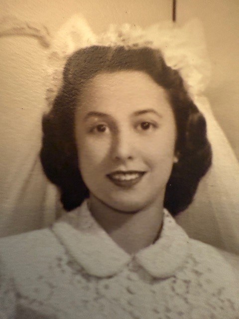 Obituary of Dolores Leach