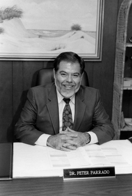 Obituario de Dr. Peter Parrado