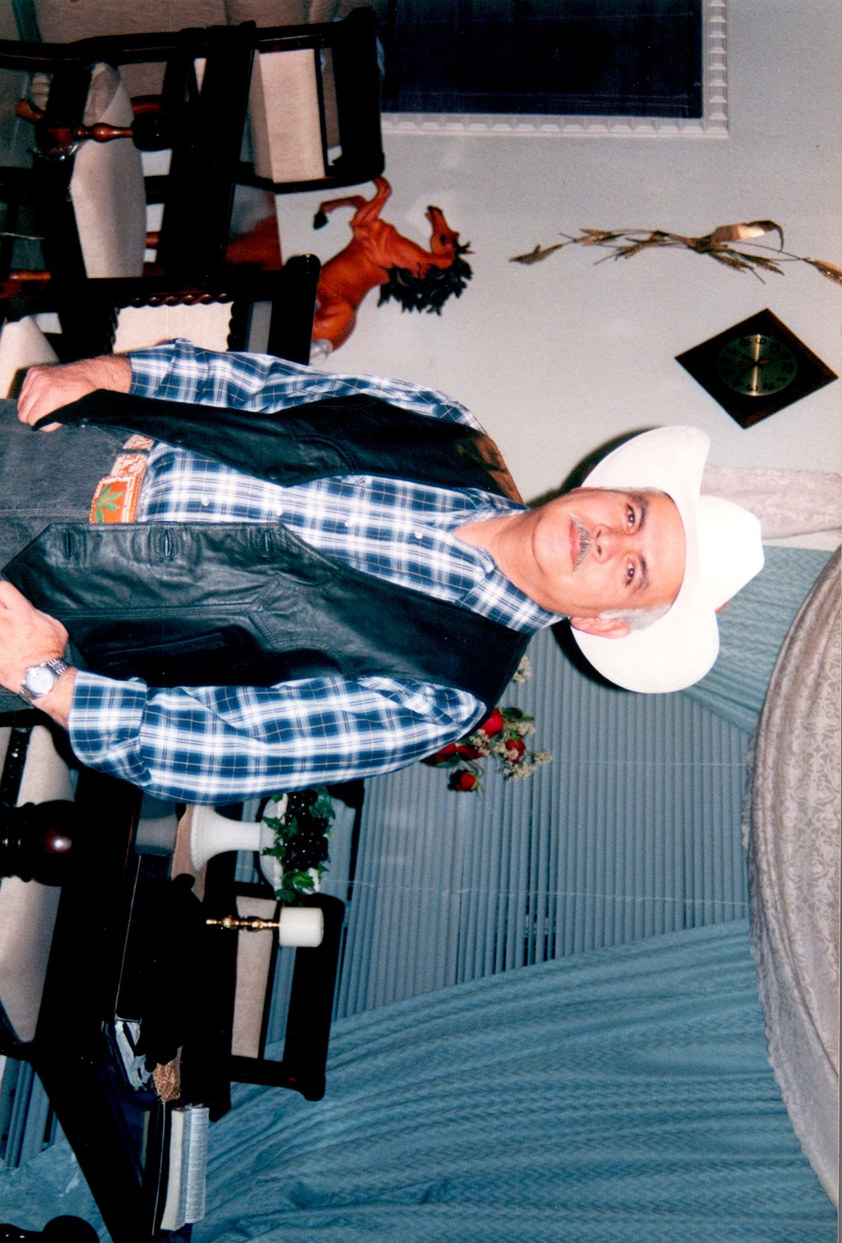 Obituary of Eleazar Flores